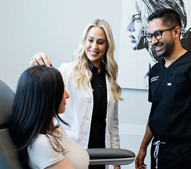 Featured Procedures for Cleveland Patients Photo Facial Plastic Surgery Serving Cleveland, OH: Surgical team consulting with patient in office